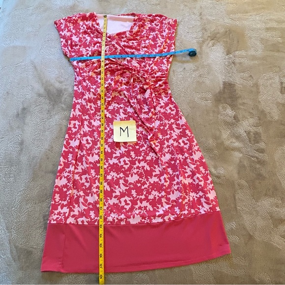 New York & Company stretch pink leafy floral crossover dress Size M - Picture 10 of 10